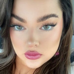 Meet your Posher, Ciara